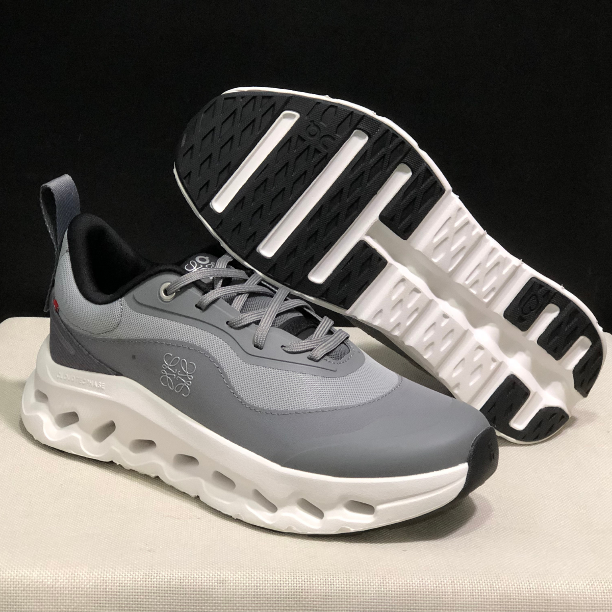 On Cloud × Loewe — Cloudtilt Gris